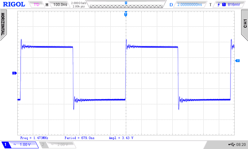 Oscilloscop screen of 01_toggle.S with nop