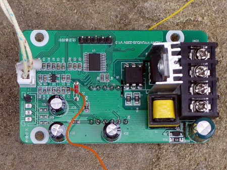 uyue 946 1010 pcb back